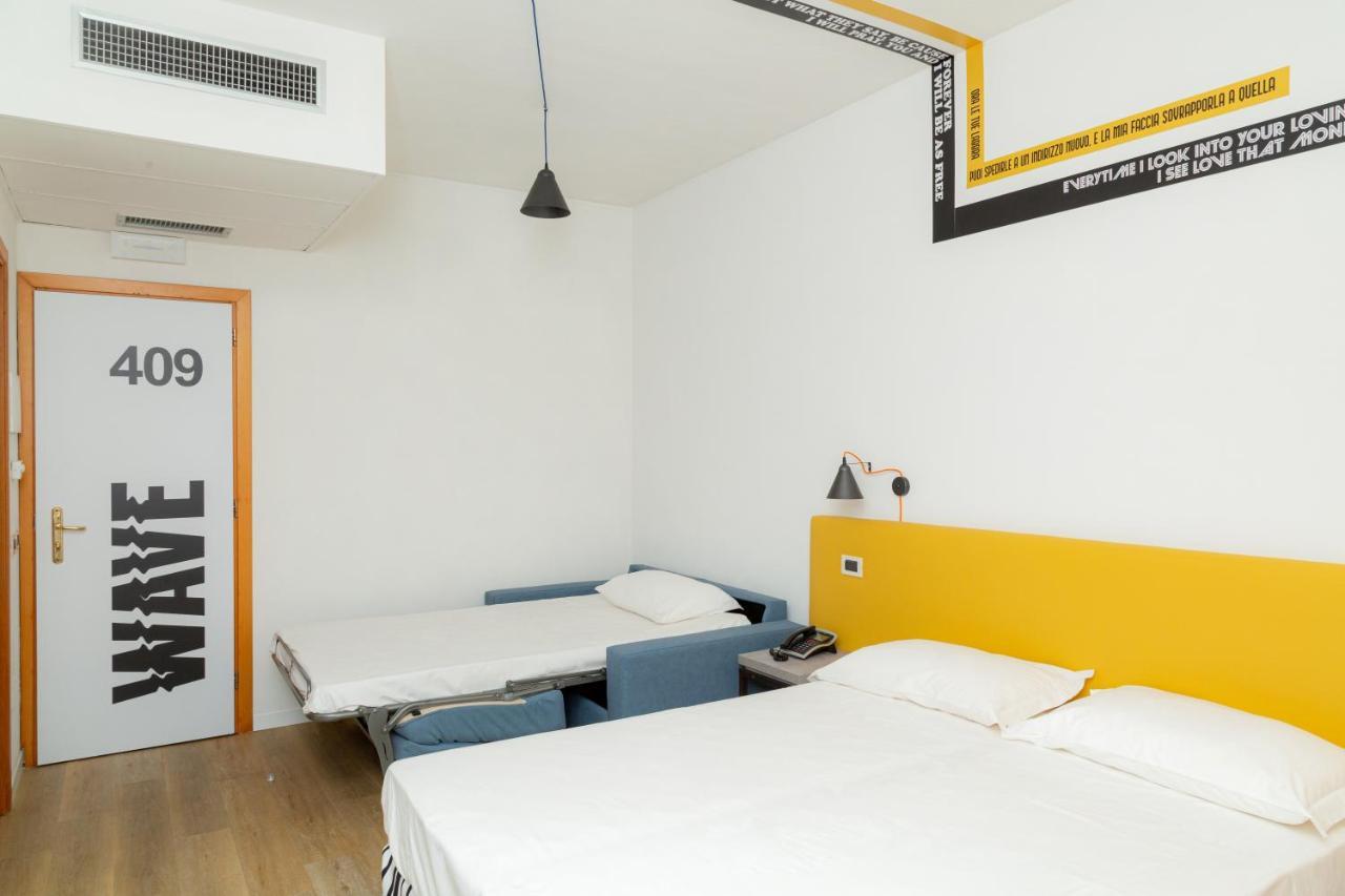 Wave Hotel Acireale Exterior photo